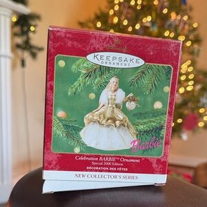 Hallmark Celebration Barbie Ornament - Special 2000 Edition